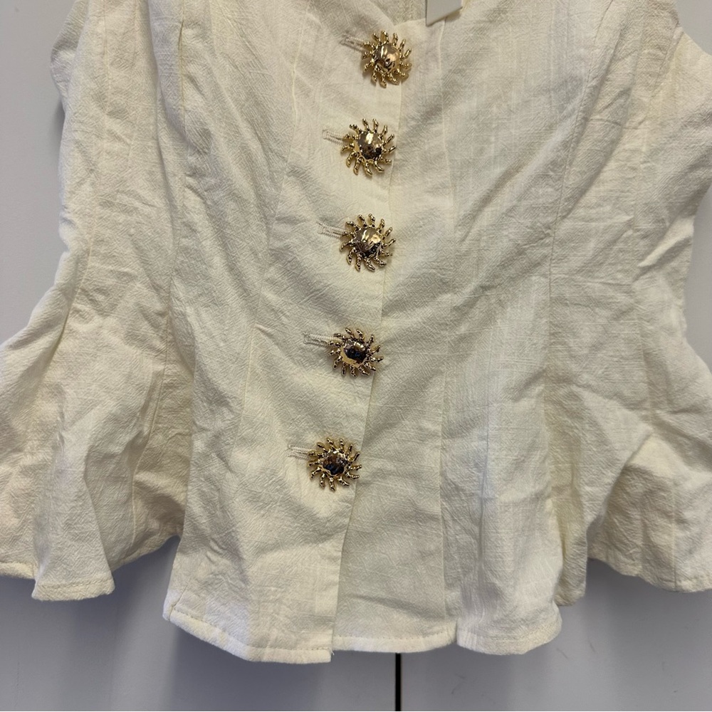 Commense Cream Buttoned Tank Top - Picture 9 of 12